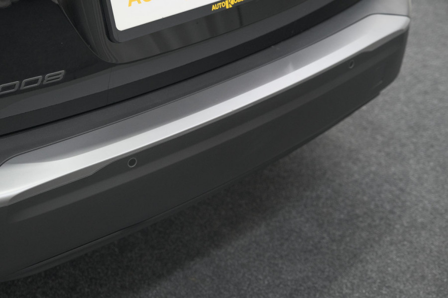 Peugeot e-2008 EV Active 50 kWh | Parkeersensoren | Apple Carplay | Climate Control