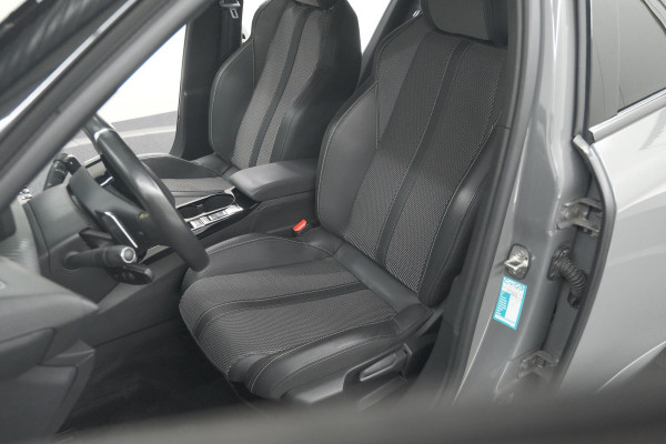 Peugeot 2008 PureTech 130 EAT8 GT | 360 Camera | Dodehoekdetectie | Apple Carplay