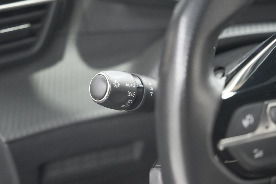 Peugeot 2008 PureTech 130 EAT8 GT | 360 Camera | Dodehoekdetectie | Apple Carplay