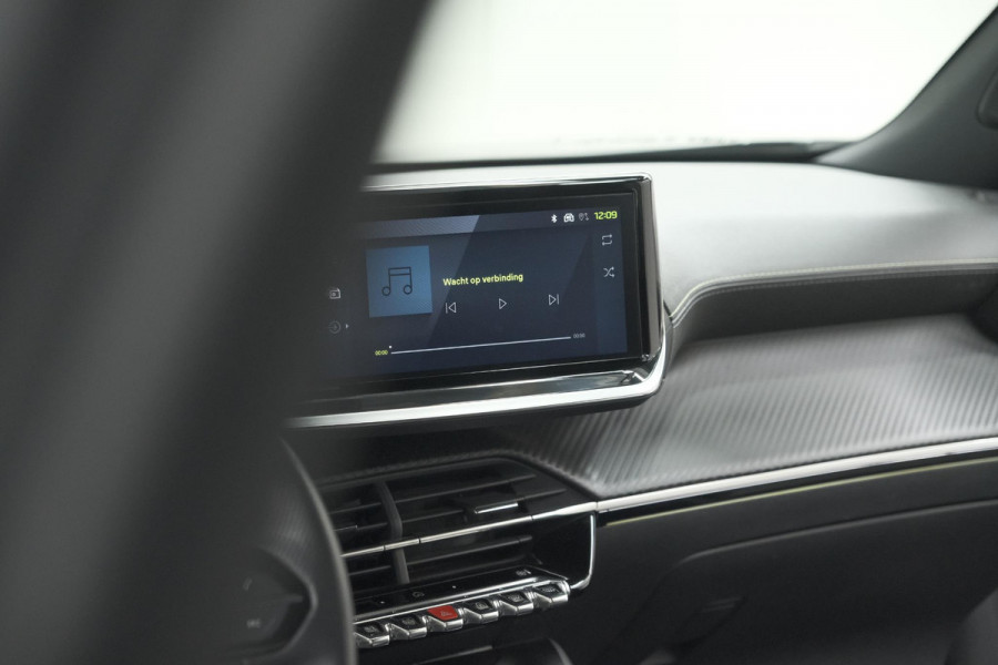 Peugeot 2008 PureTech 130 EAT8 GT | 360 Camera | Dodehoekdetectie | Apple Carplay