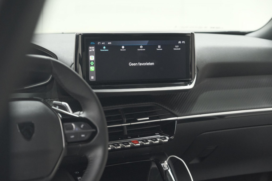 Peugeot 2008 Hybrid 136 e-DCS6 Allure | 360 Camera | Dodehoekdetectie | Navigatie | Adaptieve Cruise Control