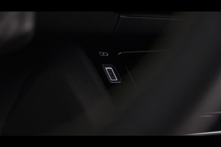 Peugeot 2008 PureTech 130 EAT8 GT | Trekhaak | 360 Camera | Adaptieve Cruise Control | Apple Carplay