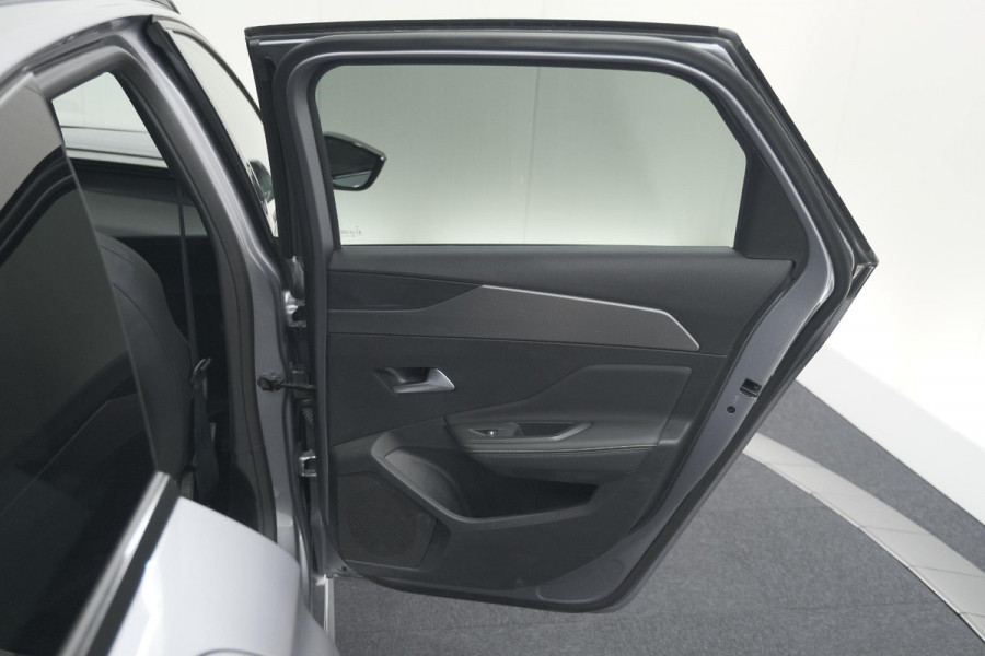 Peugeot 308 SW 1.2 Hybrid 136 e-DCS6 GT | Camera | Adaptieve Cruise Control | Apple Carplay