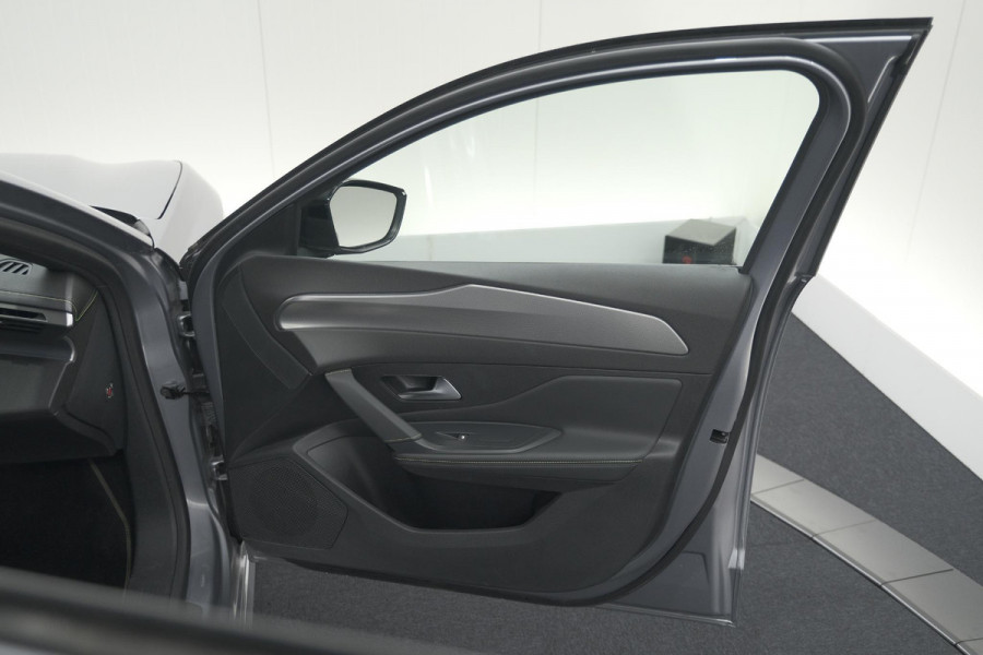 Peugeot 308 SW 1.2 Hybrid 136 e-DCS6 GT | Camera | Adaptieve Cruise Control | Apple Carplay