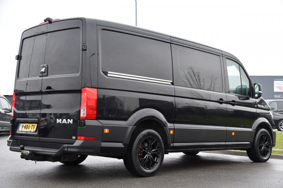 MAN TGE 30 2.0 L3H2 Black Edition Camera, Cruise, Carplay, LED, Automaat, 177pk, Trekhaak, Geveerde stoel, Sensoren, Uniek!