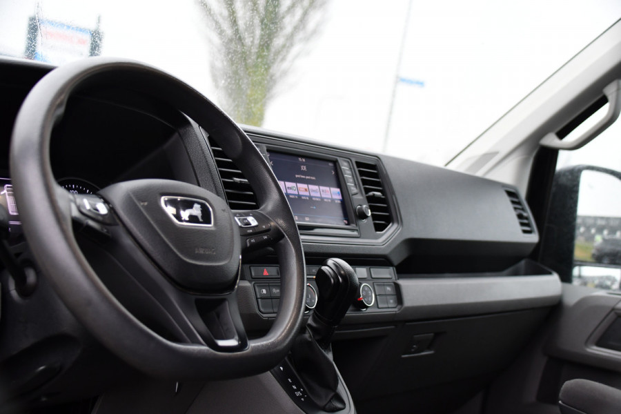 MAN TGE 30 2.0 L3H2 Black Edition Camera, Cruise, Carplay, LED, Automaat, 177pk, Trekhaak, Geveerde stoel, Sensoren, Uniek!