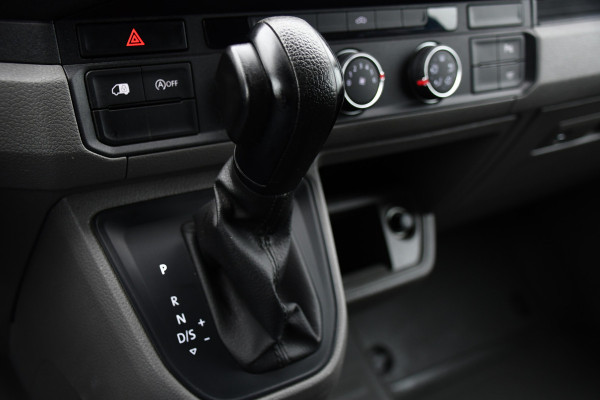 MAN TGE 30 2.0 L3H2 Black Edition Camera, Cruise, Carplay, LED, Automaat, 177pk, Trekhaak, Geveerde stoel, Sensoren, Uniek!