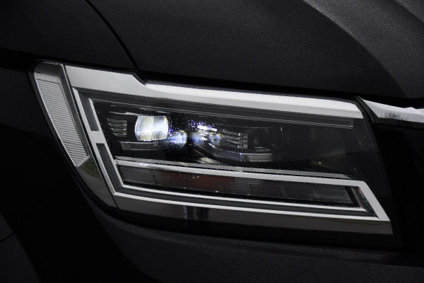 MAN TGE 30 2.0 L3H2 Black Edition Camera, Cruise, Carplay, LED, Automaat, 177pk, Trekhaak, Geveerde stoel, Sensoren, Uniek!