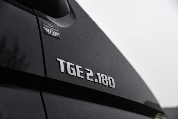 MAN TGE 30 2.0 L3H2 Black Edition Camera, Cruise, Carplay, LED, Automaat, 177pk, Trekhaak, Geveerde stoel, Sensoren, Uniek!