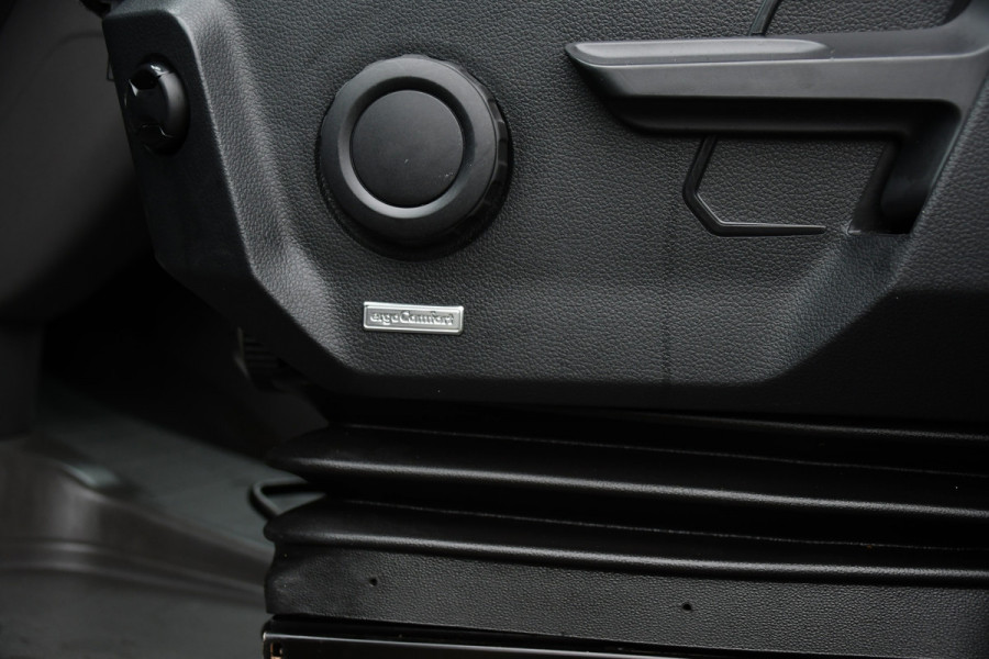 MAN TGE 30 2.0 L3H2 Black Edition Camera, Cruise, Carplay, LED, Automaat, 177pk, Trekhaak, Geveerde stoel, Sensoren, Uniek!