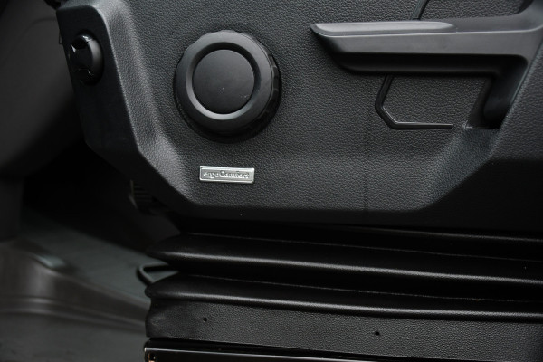 MAN TGE 30 2.0 L3H2 Black Edition Camera, Cruise, Carplay, LED, Automaat, 177pk, Trekhaak, Geveerde stoel, Sensoren, Uniek!