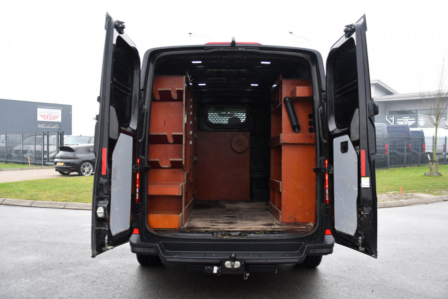 MAN TGE 30 2.0 L3H2 Black Edition Camera, Cruise, Carplay, LED, Automaat, 177pk, Trekhaak, Geveerde stoel, Sensoren, Uniek!