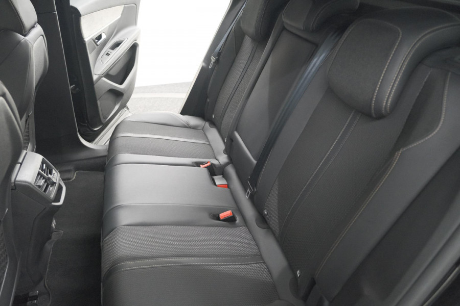 Peugeot 3008 1.2 Hybrid 136 GT | 360 Camera | Adaptieve Cruise Control | Elektrische Kofferklep | Stoelverwarming | Trekhaak