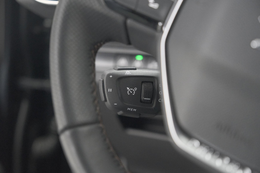 Peugeot 3008 1.2 Hybrid 136 GT | 360 Camera | Adaptieve Cruise Control | Elektrische Kofferklep | Stoelverwarming | Trekhaak