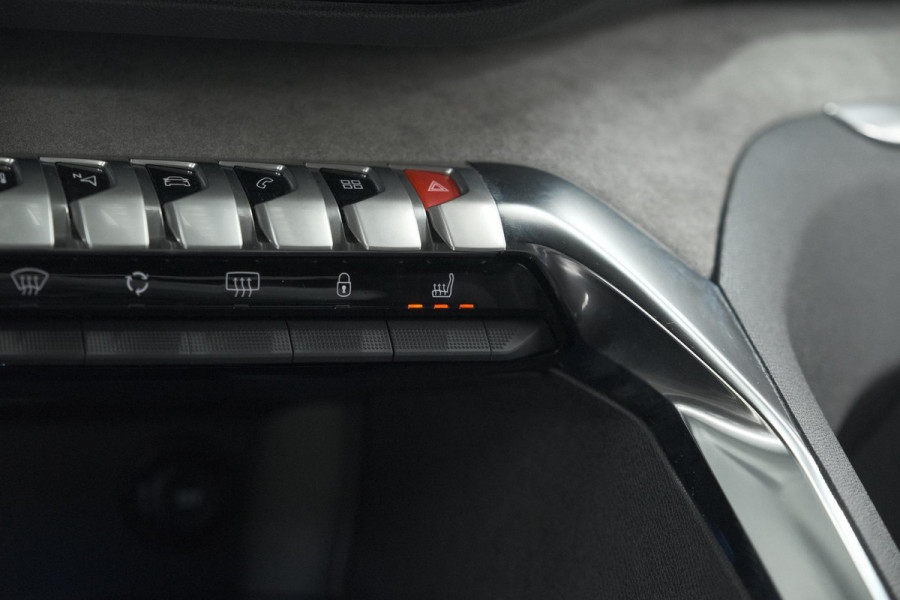 Peugeot 3008 1.2 Hybrid 136 GT | 360 Camera | Adaptieve Cruise Control | Elektrische Kofferklep | Stoelverwarming | Trekhaak