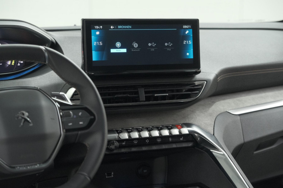 Peugeot 3008 1.2 Hybrid 136 GT | 360 Camera | Adaptieve Cruise Control | Elektrische Kofferklep | Stoelverwarming | Trekhaak