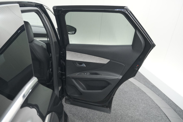 Peugeot 3008 1.2 Hybrid 136 GT | 360 Camera | Adaptieve Cruise Control | Elektrische Kofferklep | Stoelverwarming | Trekhaak