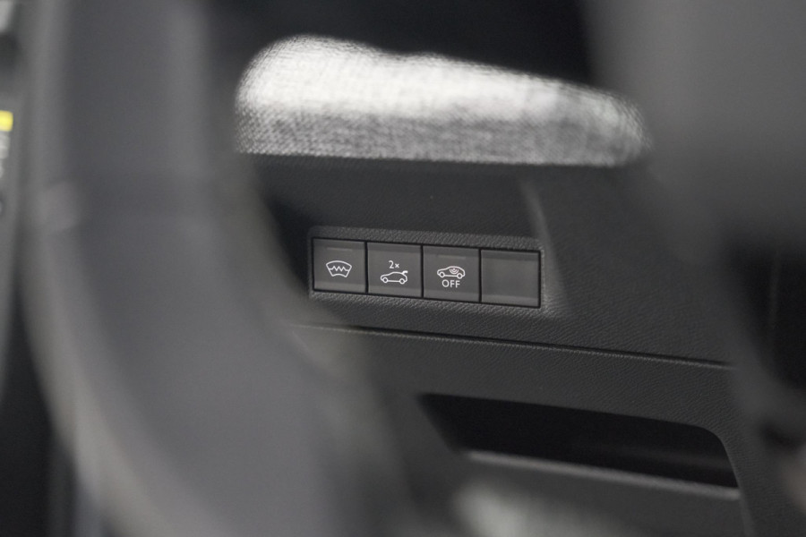 Peugeot 3008 1.2 Hybrid 136 GT | Panoramdak | 360 Camera | Stoelverwarming | Elektrische Kofferklep | Allseason Banden