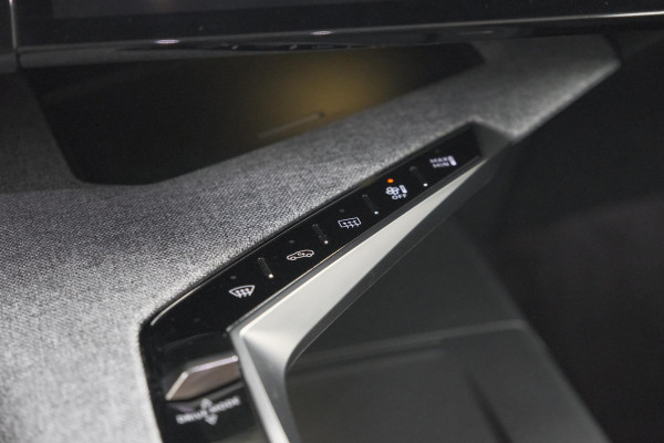 Peugeot 3008 1.2 Hybrid 136 GT | Panoramdak | 360 Camera | Stoelverwarming | Elektrische Kofferklep | Allseason Banden