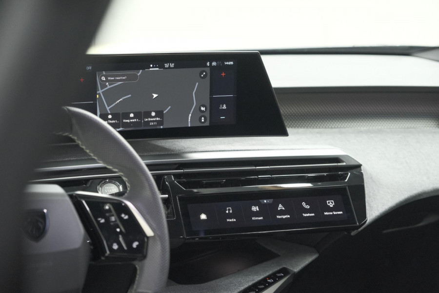 Peugeot 3008 1.2 Hybrid 136 GT | Panoramdak | 360 Camera | Stoelverwarming | Elektrische Kofferklep | Allseason Banden