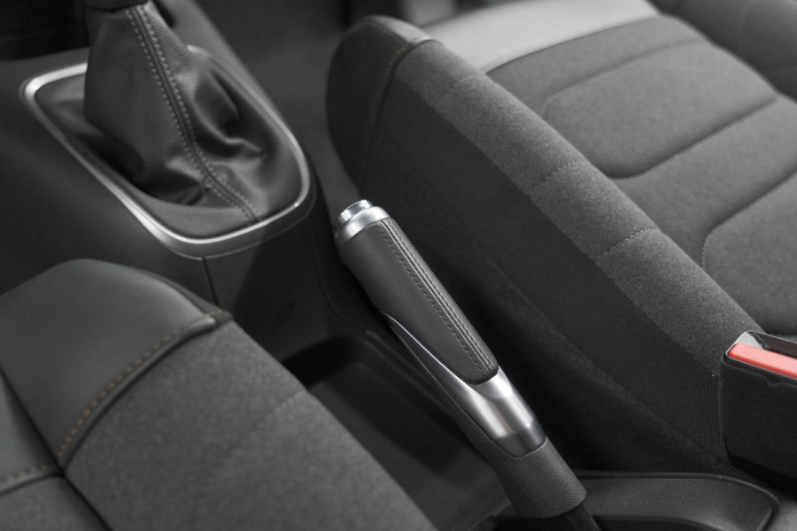 Citroën C3 PureTech 83 Max | Camera | Stoelverwarming | Navigatie | Parkeersensoren