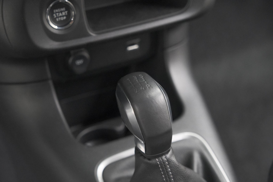 Citroën C3 PureTech 83 Max | Camera | Stoelverwarming | Navigatie | Parkeersensoren