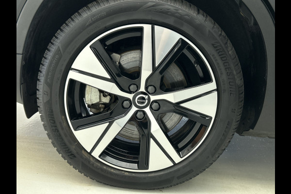 Volvo XC40 Recharge 78kWh R-Design SOH 91% / Pdc.+Camera / 1/2 Leder / Stoel-Stuurverwarming / Navigatie / Apk 05-2027