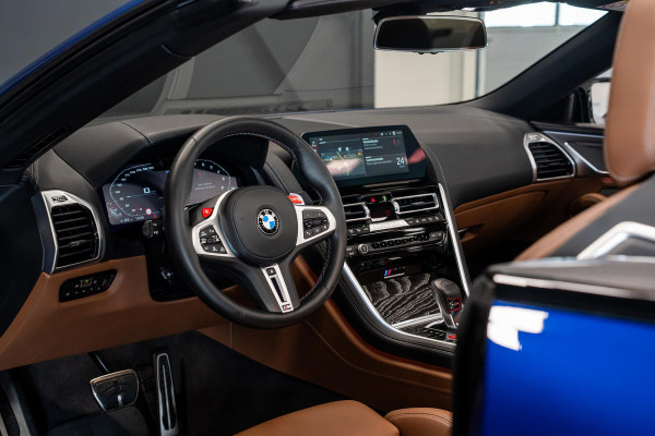 BMW 8 Serie M8 Competition *M-Driver's Package / Harman Kardon / Soft-Close / HUD / Surround-View / M Sportuitlaat*