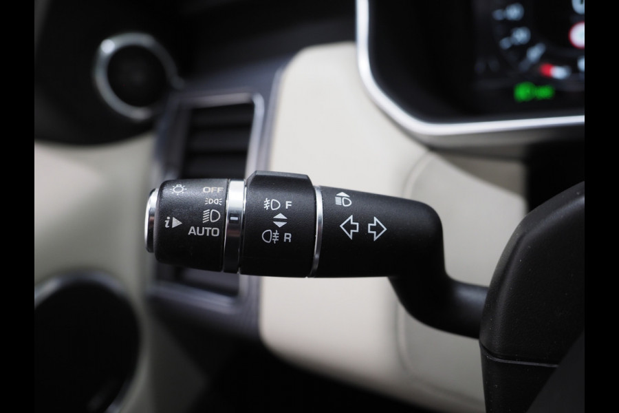 Land Rover Range Rover Sport 2.0 P400e HSE Dynamic SVO Satin | Panoramadak | Meridian | Luchtvering | Camera | Keyless | Adaptive Cruise | Carplay