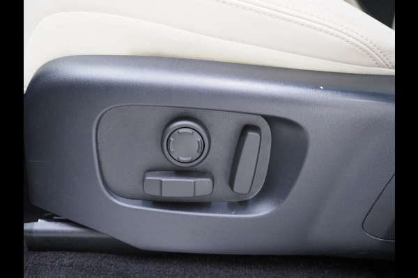 Land Rover Range Rover Sport 2.0 P400e HSE Dynamic SVO Satin | Panoramadak | Meridian | Luchtvering | Camera | Keyless | Adaptive Cruise | Carplay