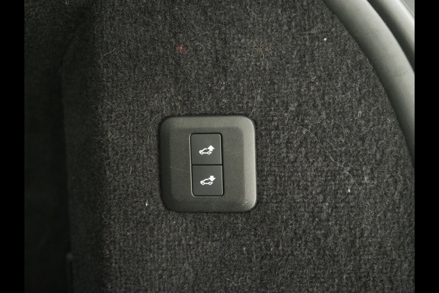 Land Rover Range Rover Sport 2.0 P400e HSE Dynamic SVO Satin | Panoramadak | Meridian | Luchtvering | Camera | Keyless | Adaptive Cruise | Carplay