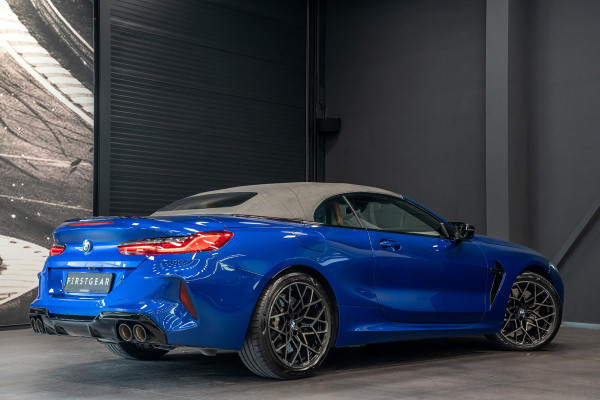 BMW 8 Serie M8 Competition *M-Driver's Package / Harman Kardon / Soft-Close / HUD / Surround-View / M Sportuitlaat*