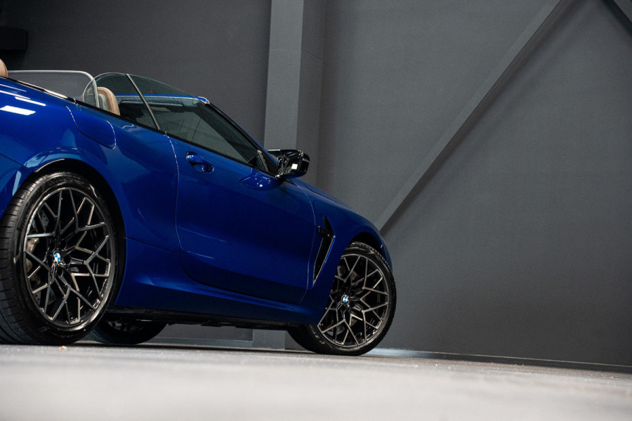 BMW 8 Serie M8 Competition *M-Driver's Package / Harman Kardon / Soft-Close / HUD / Surround-View / M Sportuitlaat*