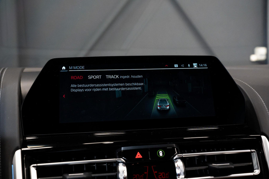 BMW 8 Serie M8 Competition *M-Driver's Package / Harman Kardon / Soft-Close / HUD / Surround-View / M Sportuitlaat*