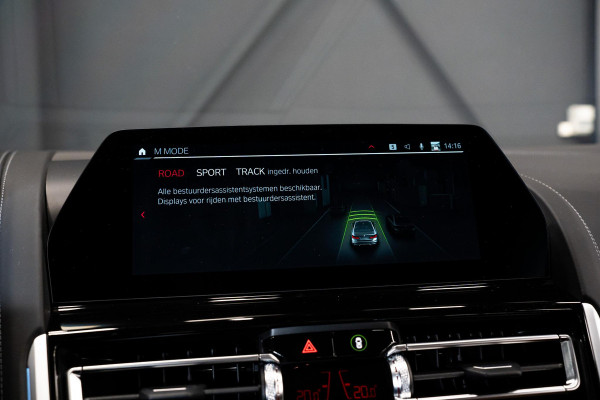 BMW 8 Serie M8 Competition *M-Driver's Package / Harman Kardon / Soft-Close / HUD / Surround-View / M Sportuitlaat*