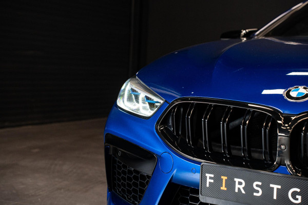 BMW 8 Serie M8 Competition *M-Driver's Package / Harman Kardon / Soft-Close / HUD / Surround-View / M Sportuitlaat*
