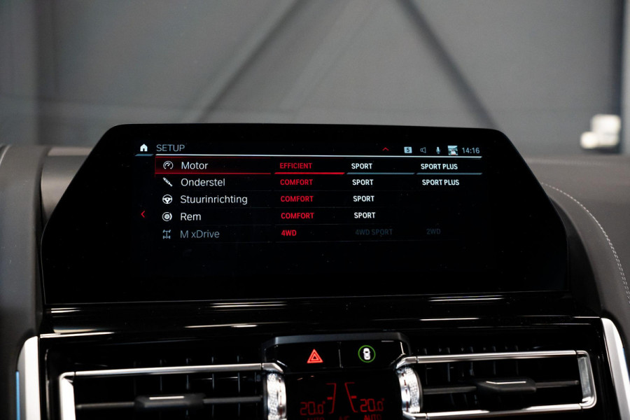 BMW 8 Serie M8 Competition *M-Driver's Package / Harman Kardon / Soft-Close / HUD / Surround-View / M Sportuitlaat*