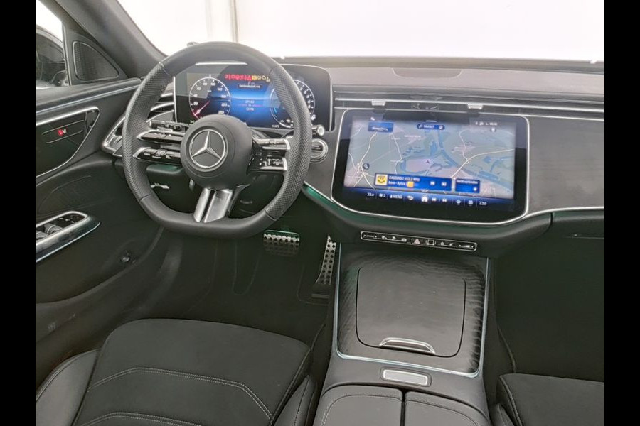 Mercedes-Benz E-Klasse Estate 300 e AMG Plug-In Hybride Trekhaak AMG Line | Night Pakket | Ledkoplampen | Stoelverwarming voor | Distronic. Inclusief 24 maanden MB Certified garantie voor Europa.