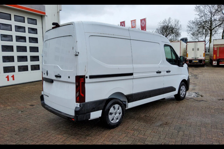 Renault Master 150.35 EURO 6 L2H2 GESLOTEN - 206 - BPM VRIJ - MC 223354