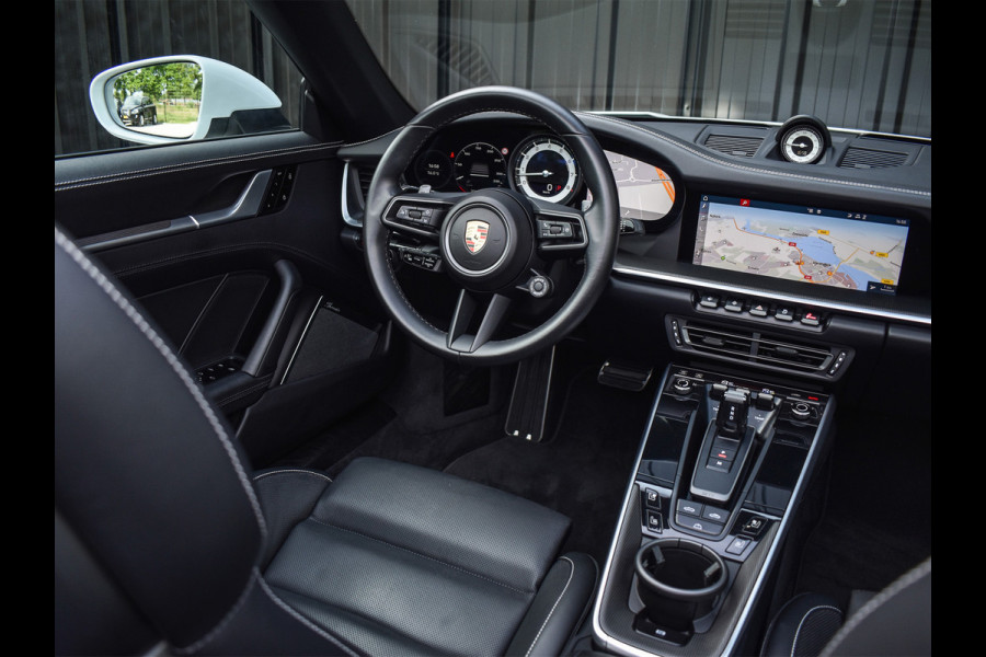 Porsche 911 Cabrio 3.0 Carrera 4 S | NL-AUTO | SPORT DESIGN PACK | 4-WHEEL BESTURING | LIFT SYSTEEM | SPORT CHRONO | 18-WEGS MEMORY SEATS |
