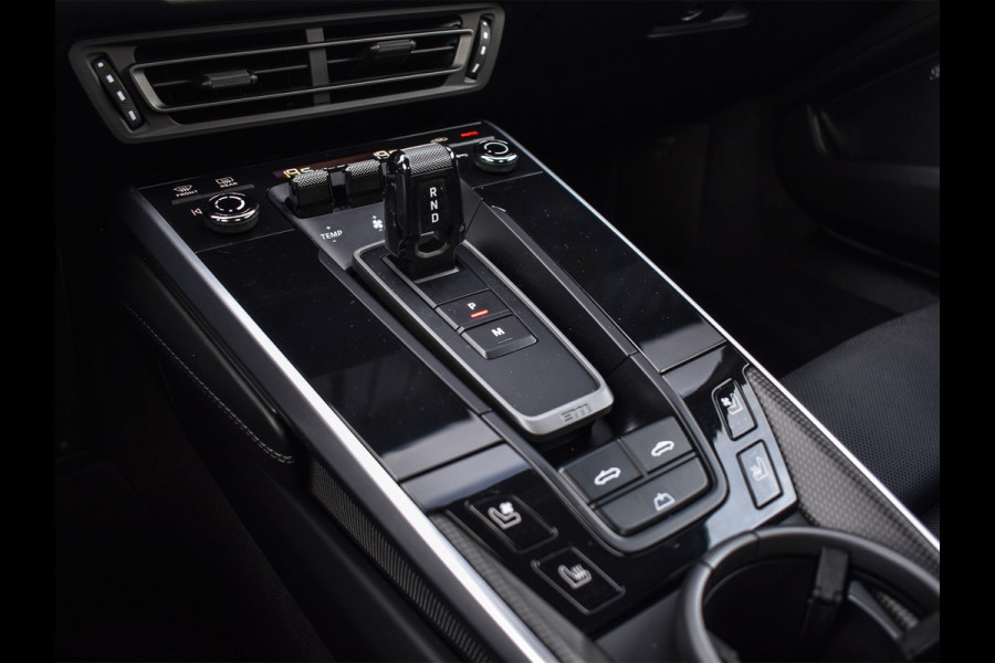 Porsche 911 Cabrio 3.0 Carrera 4 S | NL-AUTO | SPORT DESIGN PACK | 4-WHEEL BESTURING | LIFT SYSTEEM | SPORT CHRONO | 18-WEGS MEMORY SEATS |