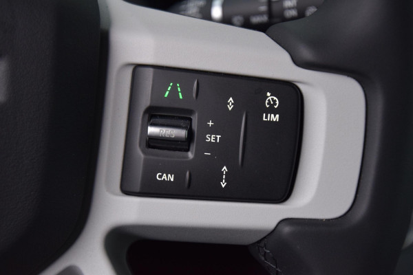 Land Rover Defender 110 P300e 110 S | Panorama | Urban 22''