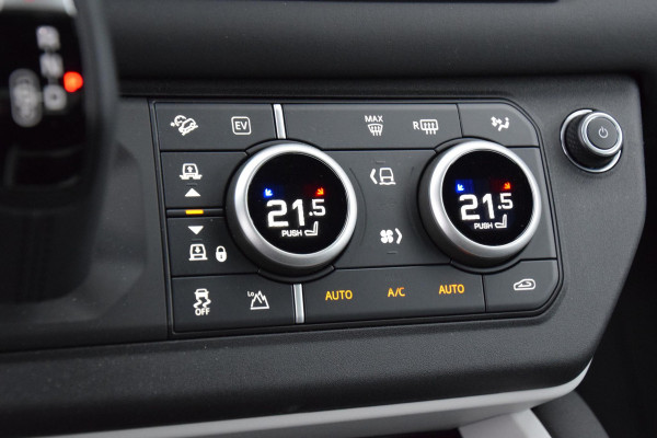 Land Rover Defender 110 P300e 110 S | Panorama | Urban 22''