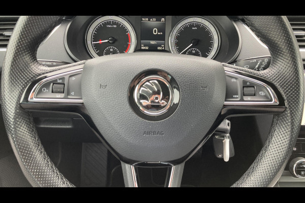 Škoda Octavia Combi 1.0 TSI 115pk Greentech Business Edition Navigatie Carplay Pdc Cruise