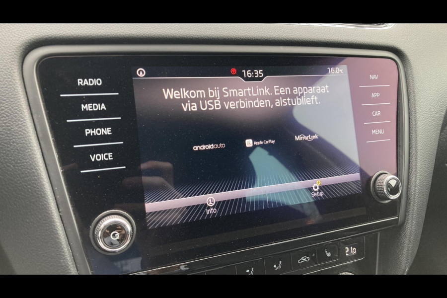 Škoda Octavia Combi 1.0 TSI 115pk Greentech Business Edition Navigatie Carplay Pdc Cruise