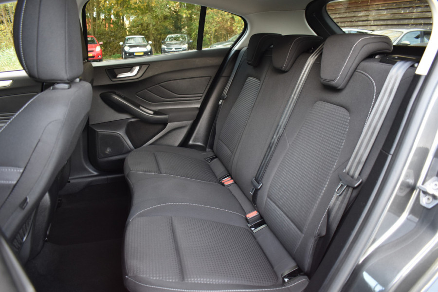 Ford Focus 1.0 125PK EcoBoost HYBRID BUSINESS CAMERA/NAVI/STUURVERW.