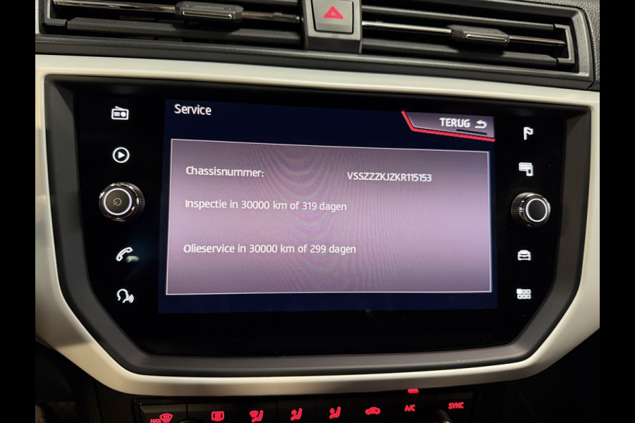 Seat Arona 1.0 TSI Xcellence Business Intense | Camera | Sfeerverlichting | Stoelverwarming | Adaptive cruise | Carplay