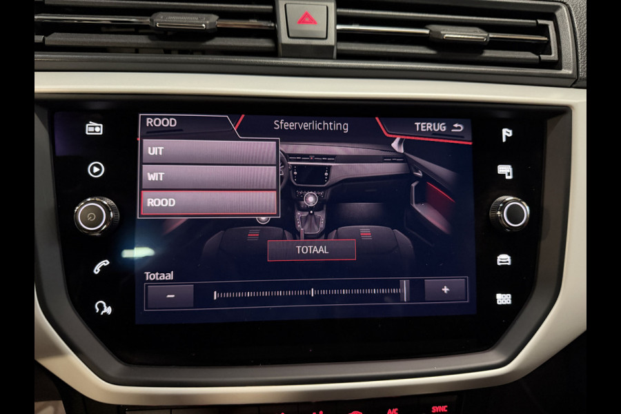 Seat Arona 1.0 TSI Xcellence Business Intense | Camera | Sfeerverlichting | Stoelverwarming | Adaptive cruise | Carplay