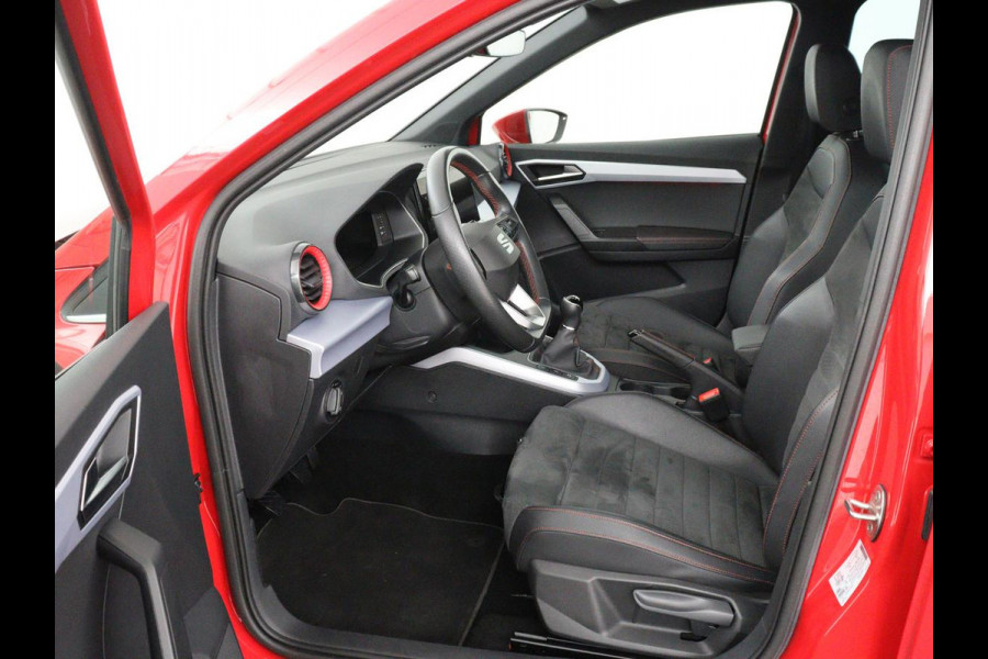 Seat Arona 1.0 TSI FR Business Intense | LED | Stoelverwarming | Camera | Adaptive Cruise | Carplay | DAB