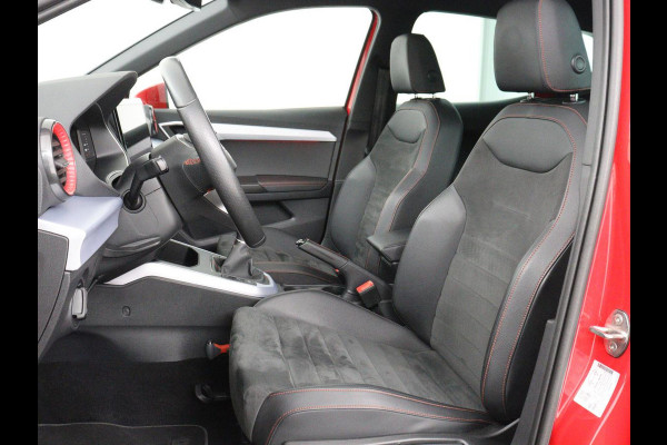 Seat Arona 1.0 TSI FR Business Intense | LED | Stoelverwarming | Camera | Adaptive Cruise | Carplay | DAB